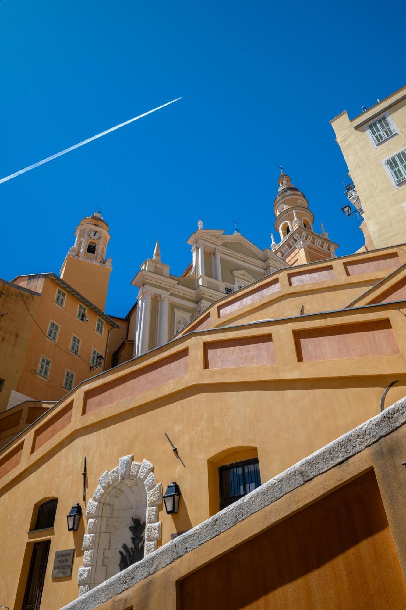 Les Sablettes - Bord De Mer - Vieille Ville - Parking Prive Menton Exterior photo